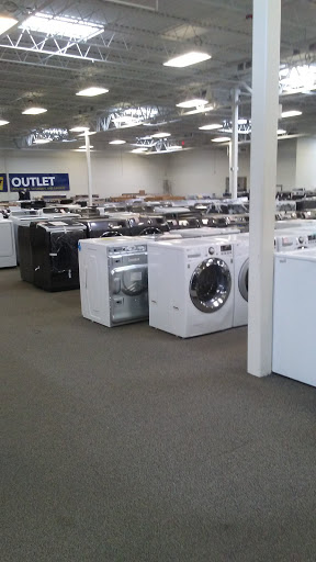 Electronics Store «Best Buy Outlet Store», reviews and photos, 5220 Capital Blvd, Raleigh, NC 27616, USA