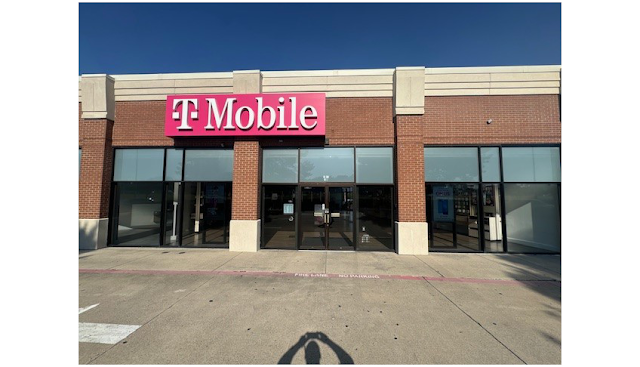 T-Mobile Experience Store