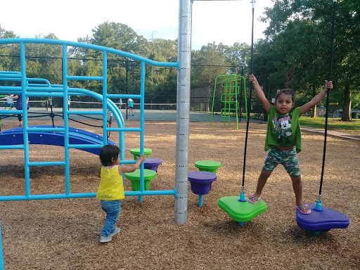 Park «Holmes Park», reviews and photos, Twin Lake Rd, Greenville, SC 29609, USA