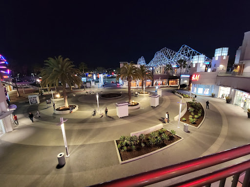 Shopping Mall «The Pike Outlets», reviews and photos, 95 S Pine Ave, Long Beach, CA 90802, USA