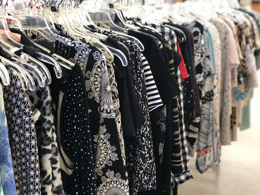 Thrift Store «Gulfside Hospice Thrift Shoppe», reviews and photos, 36524 FL-54, Zephyrhills, FL 33542, USA