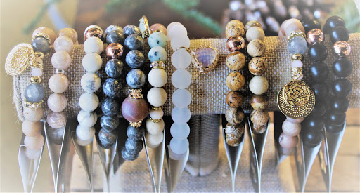 Used Furniture Store «Consign Design Interior», reviews and photos, 5556 Atlanta Hwy, Flowery Branch, GA 30542, USA