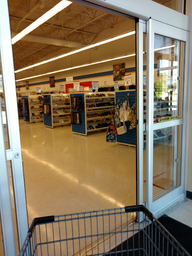 Donations Center «Goodwill of North Georgia: Bells Ferry Store and Donation Center», reviews and photos