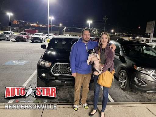 Car Dealer «Hendersonville Chrysler Dodge Jeep Ram», reviews and photos, 401 Duncan Hill Rd, Hendersonville, NC 28792, USA