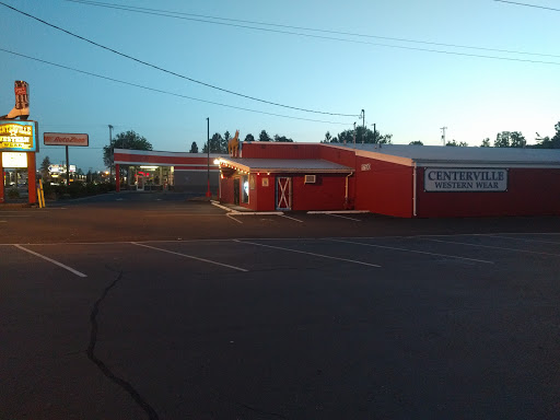 Western Apparel Store «Centerville Country & Western Stores», reviews and photos, 17500 SE McLoughlin Blvd, Oak Grove, OR 97267, USA