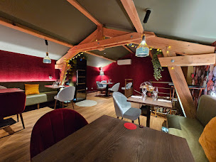 Photo n°73 de La Robe Rouge à Villié-Morgon ()