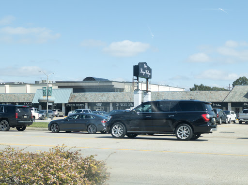 Grocery Store «Bocage Market», reviews and photos, 7675 Jefferson Hwy, Baton Rouge, LA 70809, USA