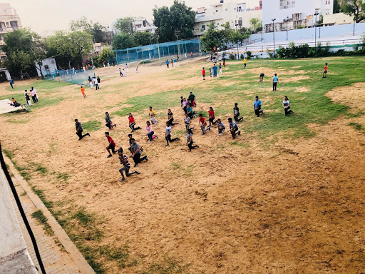 Buskers Dance institute. Tilak Nagar