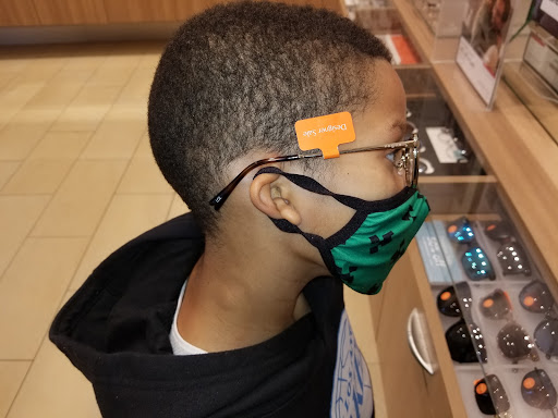 Eye Care Center «LensCrafters», reviews and photos, 4351-107 The Cir At N Hills St, Raleigh, NC 27609, USA