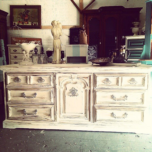 Furniture Store «Picked Painted and Prayed», reviews and photos, 22407 Gordon Rd, Fredericksburg, VA 22407, USA