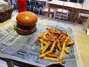 Photo n°17 de Maréchal Burger Chantilly à Chantilly ()