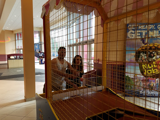 Movie Theater «Goodrich Randall 15 IMAX», reviews and photos, 550 N Randall Rd, Batavia, IL 60510, USA