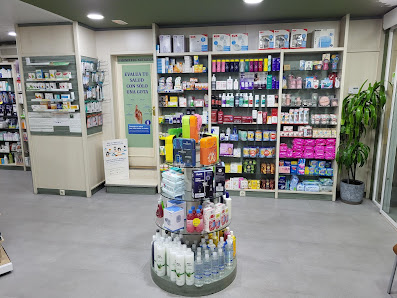Farmacia Baras de la Torre C. Trinidad, 43, 23400 Úbeda, Jaén, España