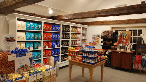 Chocolate Shop «Lindt», reviews and photos, 8 Glen Rd, West Lebanon, NH 03784, USA