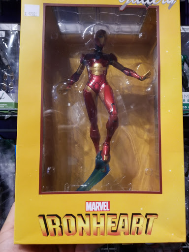 Comic Book Store «Heroes Comics», reviews and photos, 110 E Shaw Ave, Fresno, CA 93710, USA