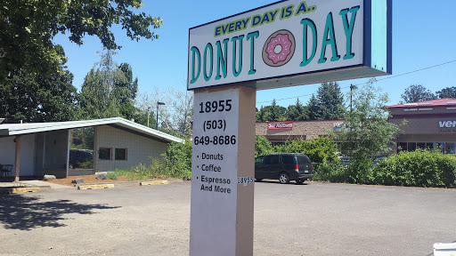 Donut Shop «Donut Day», reviews and photos, 18955 SW Tualatin Valley Hwy, Beaverton, OR 97006, USA