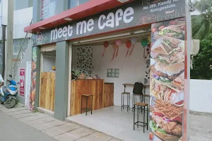 Meet me cafe image