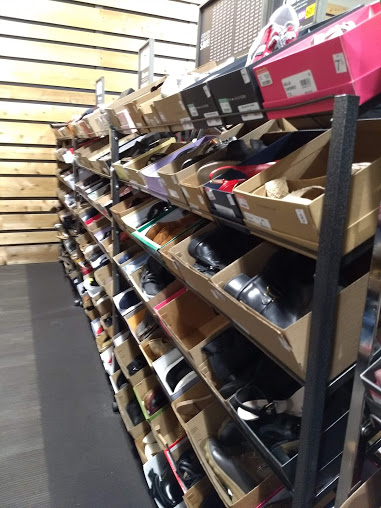 Shoe Store «DSW Designer Shoe Warehouse», reviews and photos, 357 Old Country Rd, Carle Place, NY 11514, USA