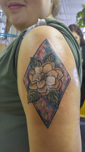 Tattoo Shop «Perigee Moon Body Art», reviews and photos, 301 Broadway, West Cape May, NJ 08204, USA