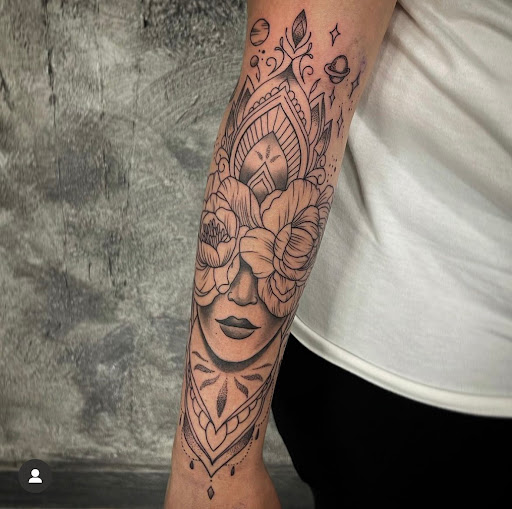 Marina Montero Tattoo Studio