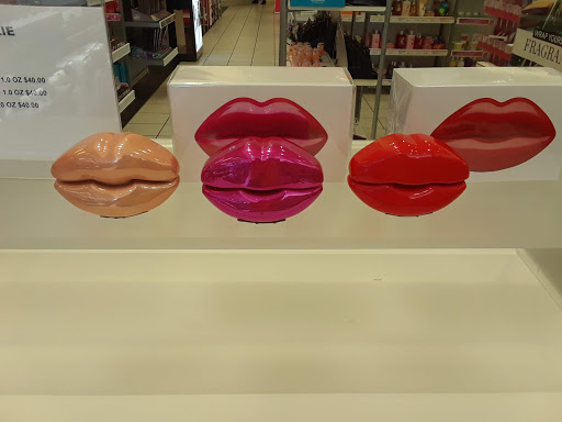 Hair Salon «Ulta Beauty», reviews and photos, 1927 N Campus Ave, Upland, CA 91784, USA