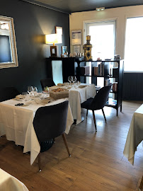 Atmosphère du Restaurant gastronomique Toit Pour Toi, Restaurant Christine et Didier Cozzolino à Orcet - n°4