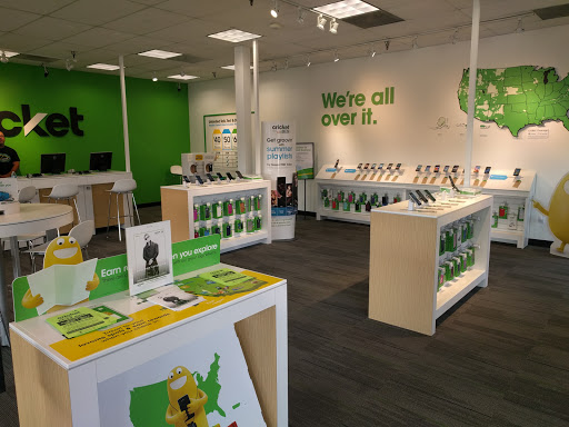 Cricket Wireless, 6460 N Blackstone Ave #101, Fresno, CA 93710, USA, 