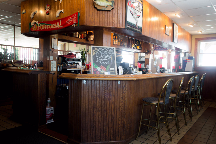 Dolphin's Cove Restaurant & Marina 06607