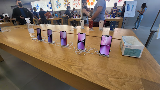 Computer Store «Apple Los Cerritos», reviews and photos, 242 Los Cerritos Center, Cerritos, CA 90703, USA