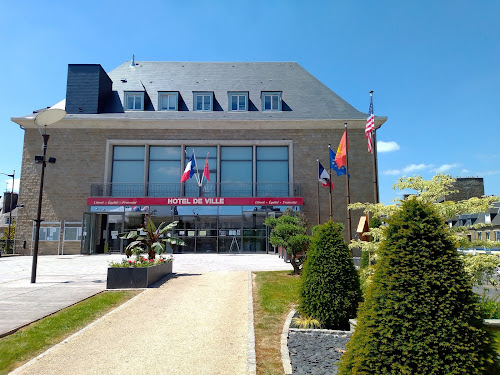 Administration locale Mairie Saint-Hilaire-du-Harcouët