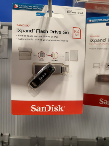 Electronics Store «Best Buy», reviews and photos, 3105 Main St, Mohegan Lake, NY 10547, USA