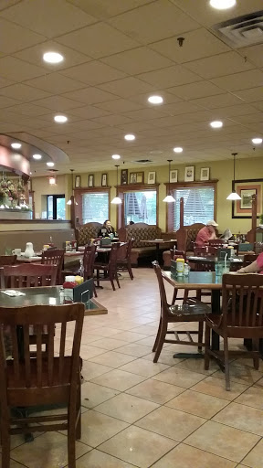 Shopping Mall «Valley Creek Mall», reviews and photos, 1750 Weir Dr, St Paul, MN 55125, USA