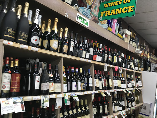 Liquor Store «Warren County Liquors LLC», reviews and photos, 260 W Washington Ave, Washington, NJ 07882, USA