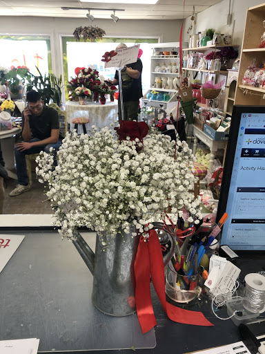 Florist «Country Cousins Flower shop», reviews and photos, 841 E Whittier Blvd, La Habra, CA 90631, USA