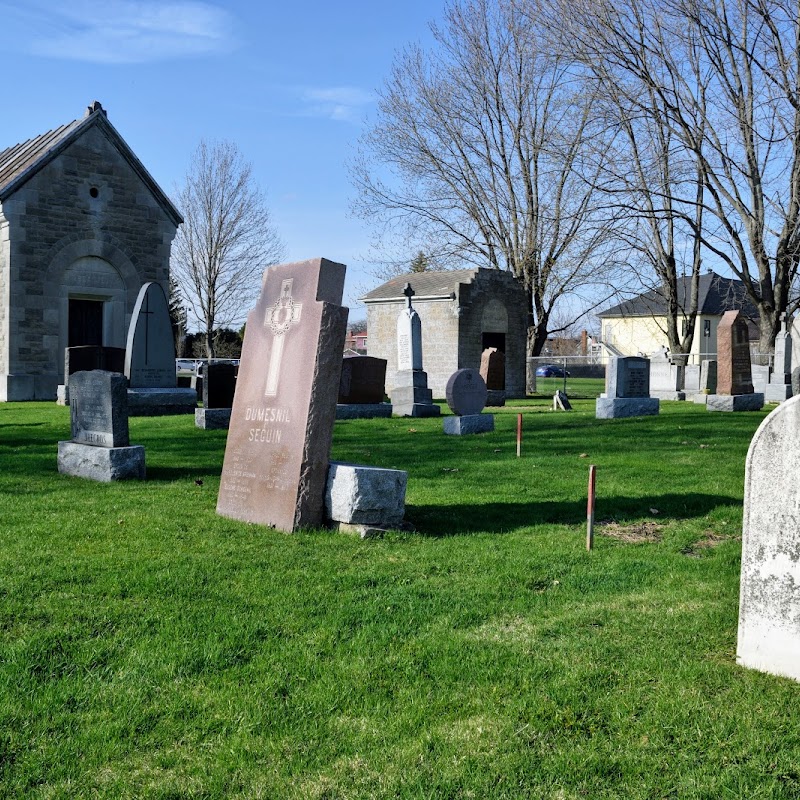 Cimetière Catholique Saint-Ignace