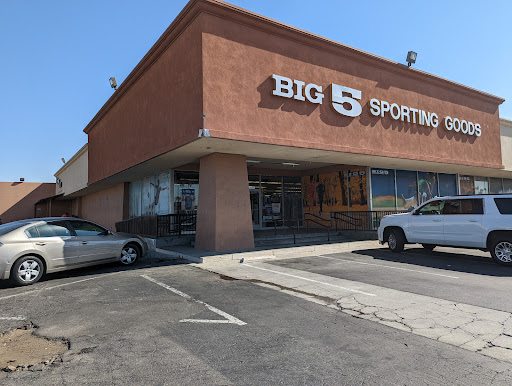 Sporting Goods Store «Big 5 Sporting Goods», reviews and photos, 3214 Ming Ave, Bakersfield, CA 93304, USA
