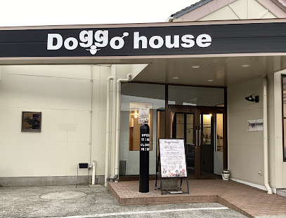 Doggo house