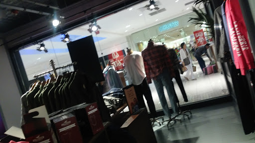 Clothing Store «Hollister Co.», reviews and photos, 19575 Biscayne Blvd #1335, Aventura, FL 33180, USA