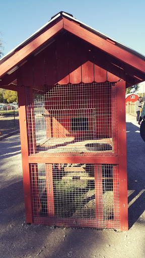 Tourist Attraction «Lucky Ladd Farms», reviews and photos, 4374 Rocky Glade Rd, Eagleville, TN 37060, USA