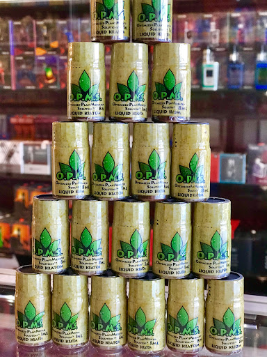 Tobacco Shop «Hi-Life Smoke & Vapor Shop», reviews and photos, 7302 E 6th Ave, Scottsdale, AZ 85251, USA