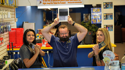 Phone Repair Service «Rob the Phone Doctor», reviews and photos, 3916 S Cleveland Ave, Fort Myers, FL 33901, USA