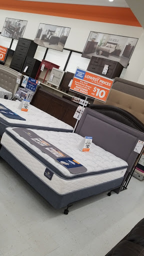 Discount Store «Big Lots», reviews and photos, 650 Wolcott St, Waterbury, CT 06705, USA