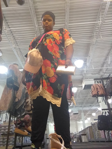 Shoe Store «DSW Designer Shoe Warehouse», reviews and photos, 3889 Medina Rd, Akron, OH 44333, USA