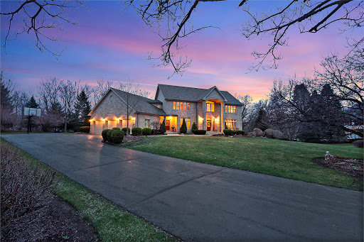 Invisual Media Pro - Videography, Photography & Graphic Design Company, Chicago, 960 Rand Rd #106, Des Plaines, IL 60016, USA, 