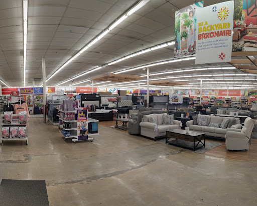 Shopping Mall «140 Village Shopping Center», reviews and photos, 500 Jermor Ln, Westminster, MD 21157, USA