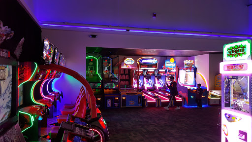 Bowling Alley «Revolutions Bowling & Lounge», reviews and photos, 60 Bidwell Rd, South Windsor, CT 06074, USA