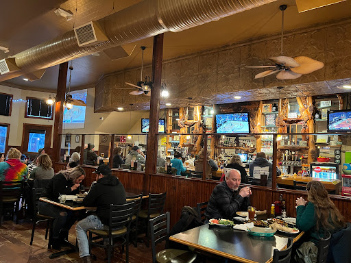 Restaurant «Williamston Pub & Grill», reviews and photos, 132 E Grand River Ave, Williamston, MI 48895, USA