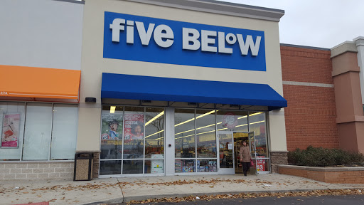 Five Below, 3529 Washtenaw Ave, Ann Arbor, MI 48104, USA, 