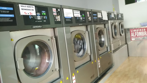 LAVANDERIA EASO