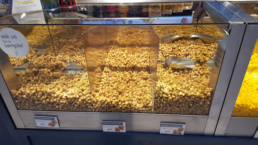Popcorn Store «Garrett Popcorn Shops», reviews and photos, 5 Woodfield Mall, Schaumburg, IL 60173, USA
